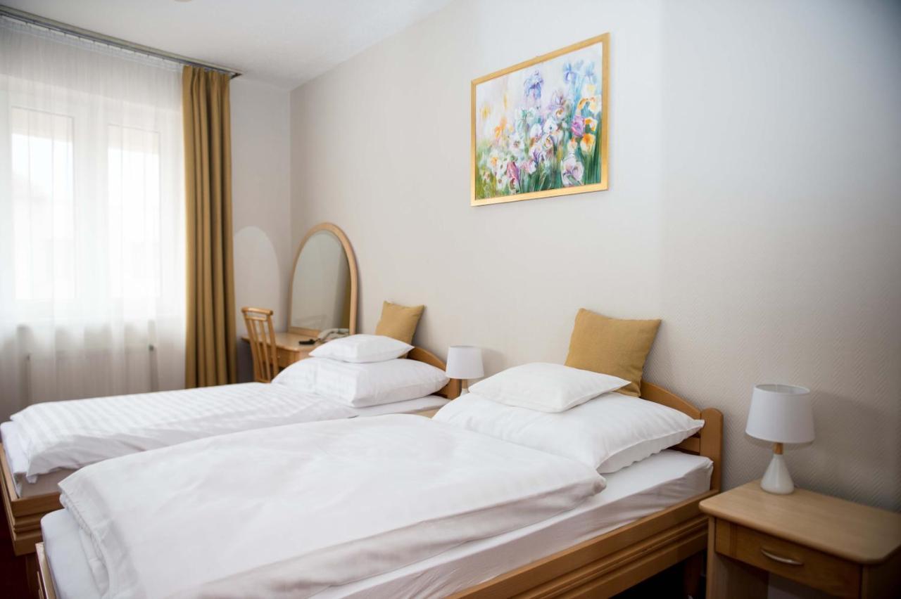 Hozam Wellness Es Apartman Szolnok Exterior photo